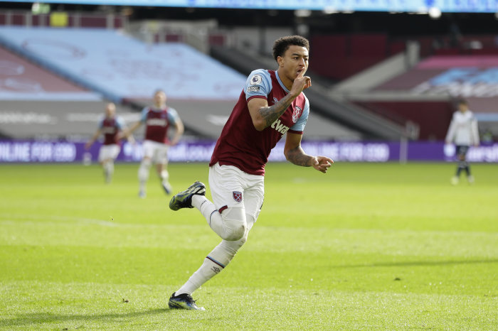 London Stadium, Home Kit